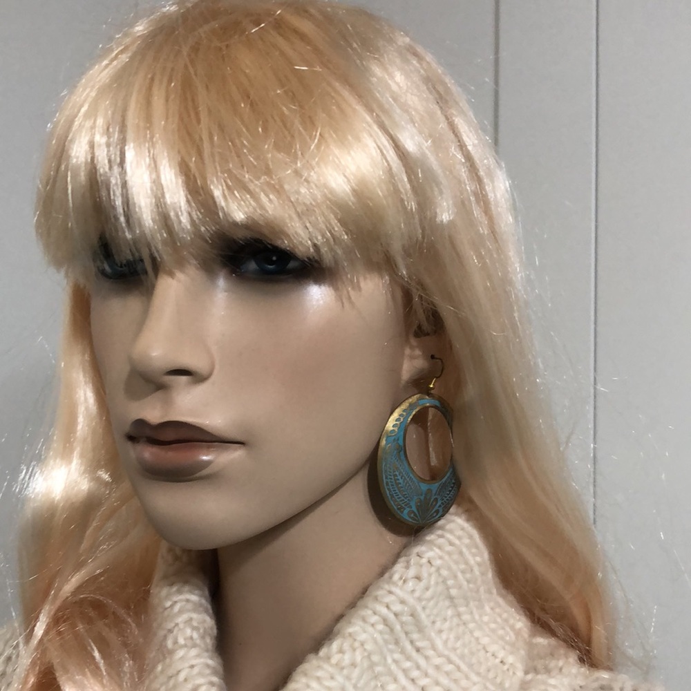 Vintage Metal Painted Earrings in Gold and Turquoise Design - Picture 7 of 14